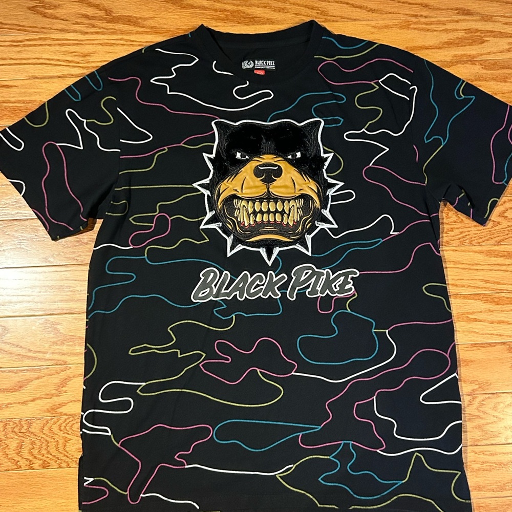 Black Pike Graphic T-Shirt